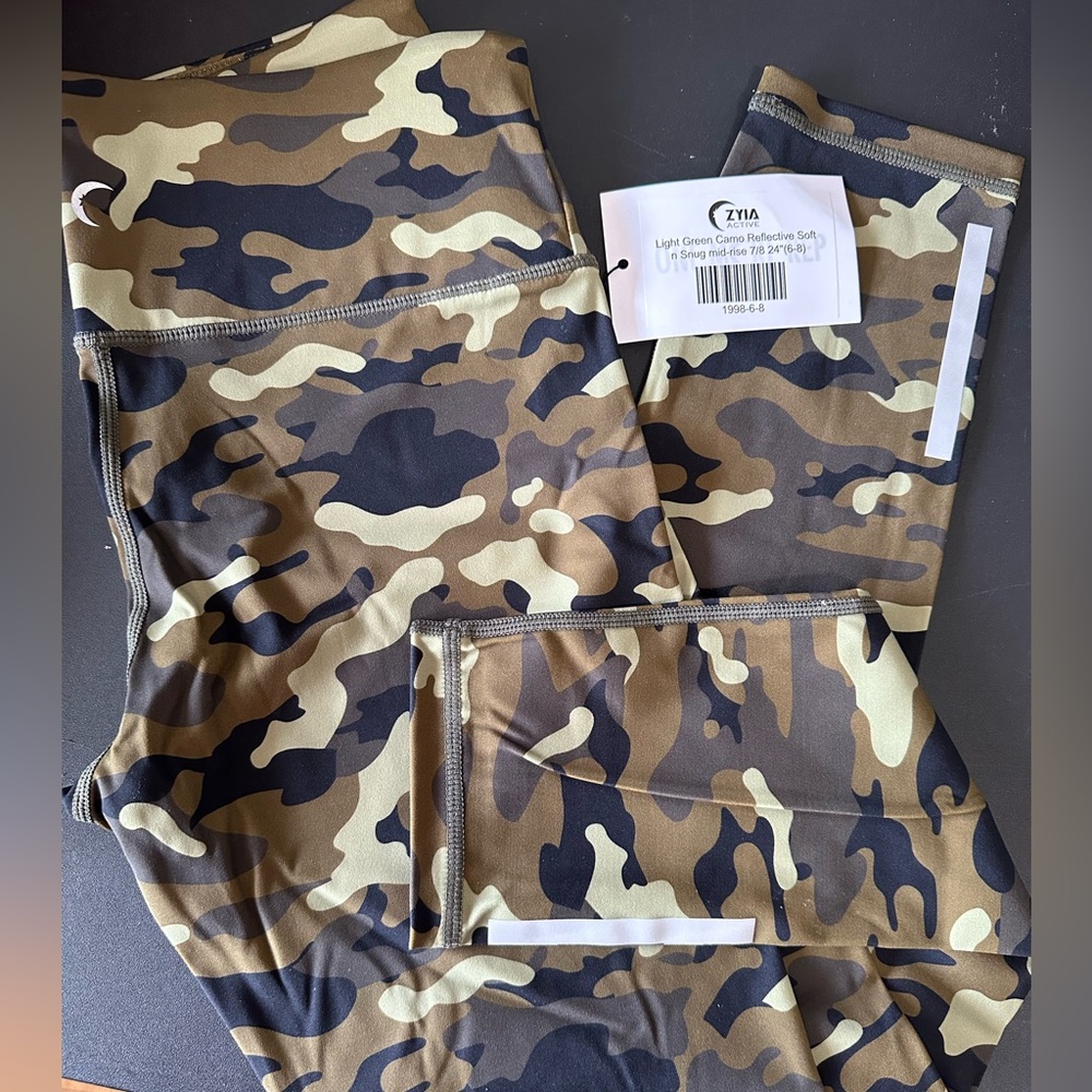 Light Green Camo Reflective Soft n Snug Mid-Rise 7/8 24" Size 6-8 NWT